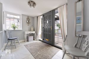 Entrance Hall- click for photo gallery